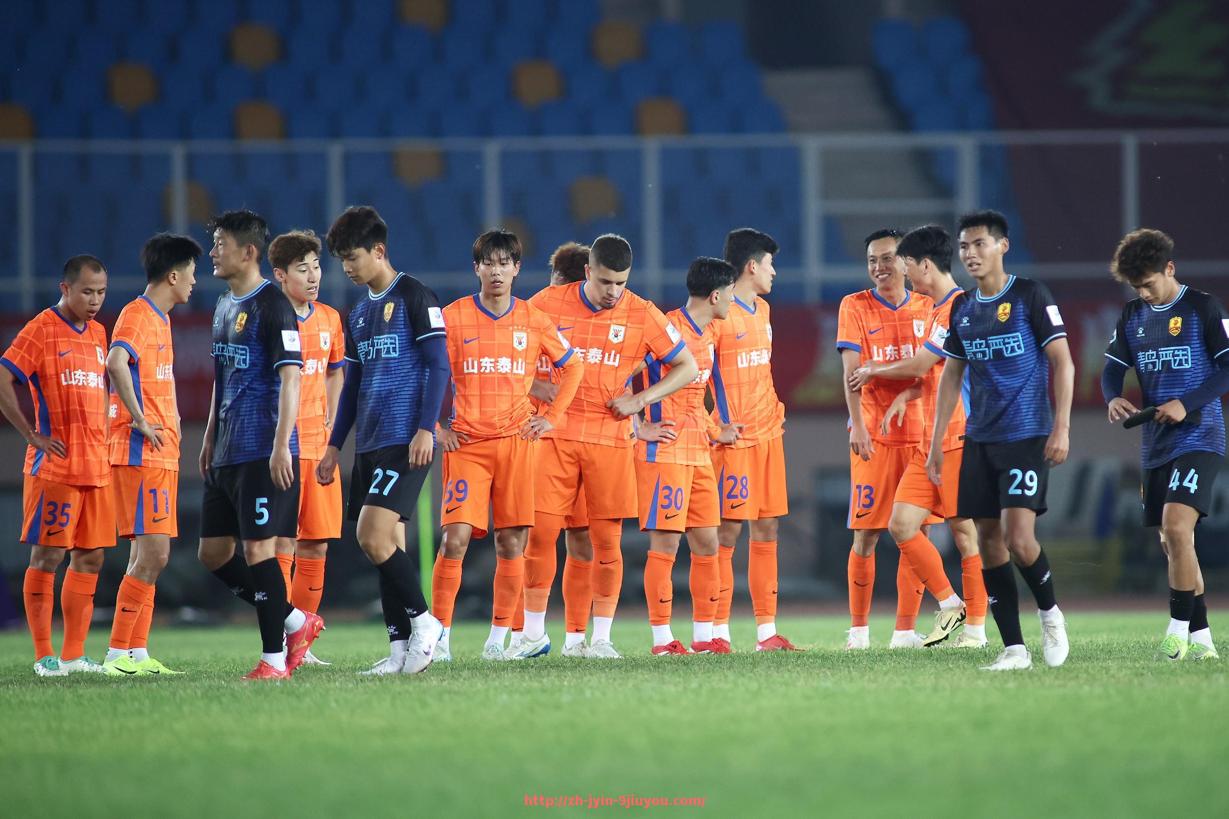 jiuyou九游娱乐-世俱杯比赛中断的历史原因汇总与应急处理机制研究