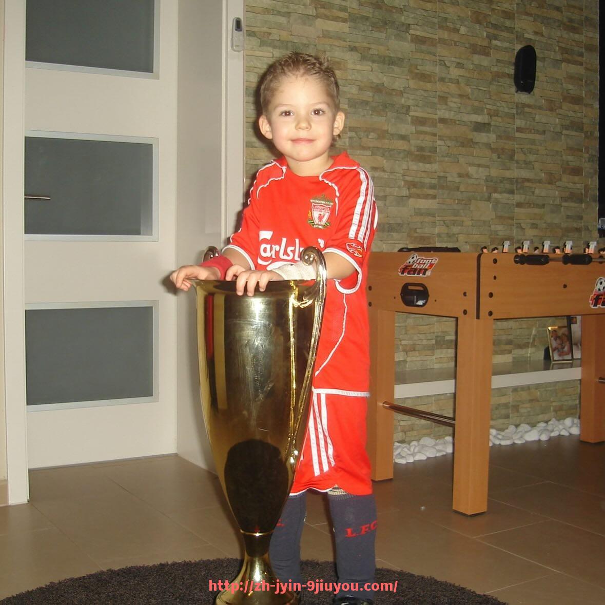 jiuyou九游娱乐-法甲球员个人赛季表现数据统计与趋势图谱